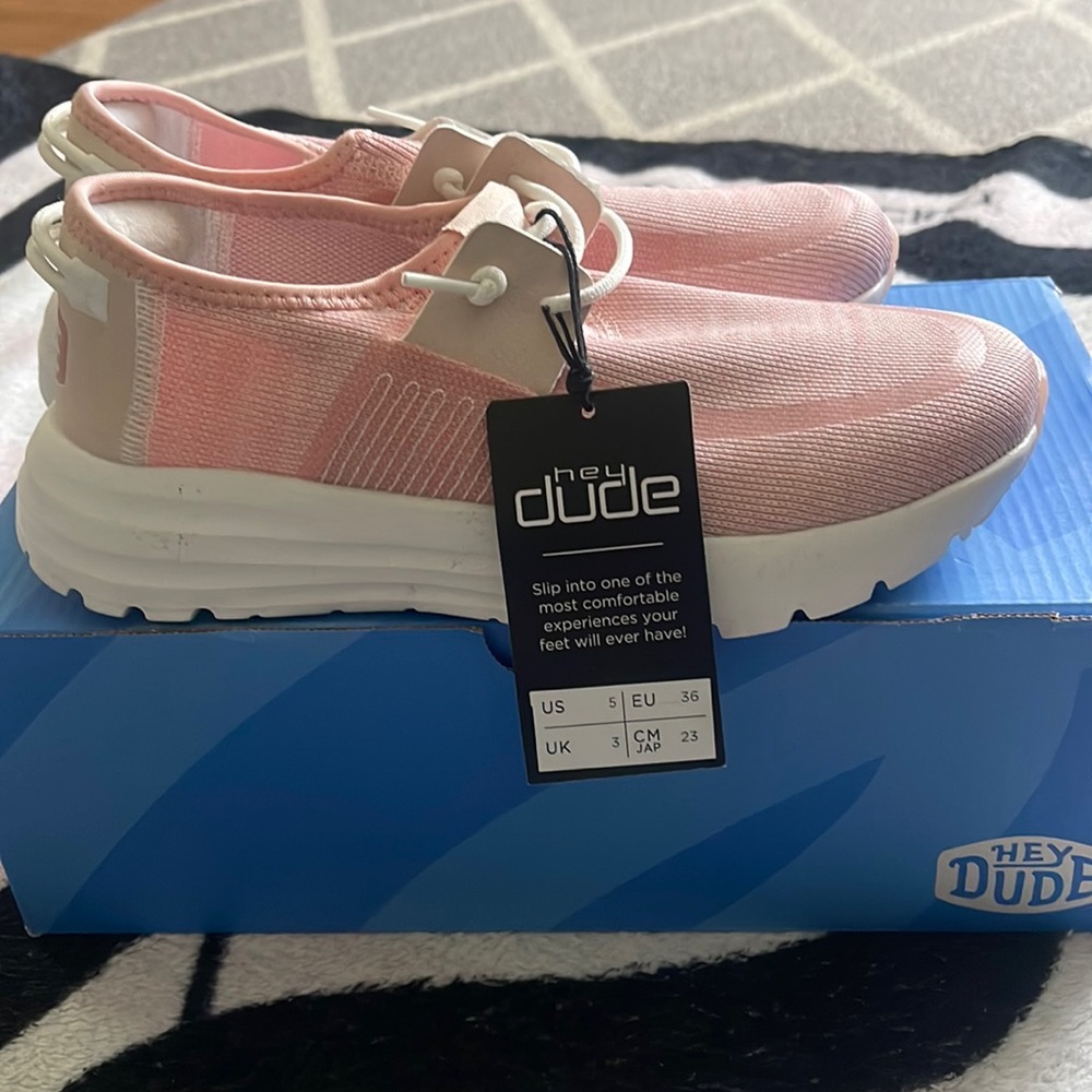 Hey dude slip on